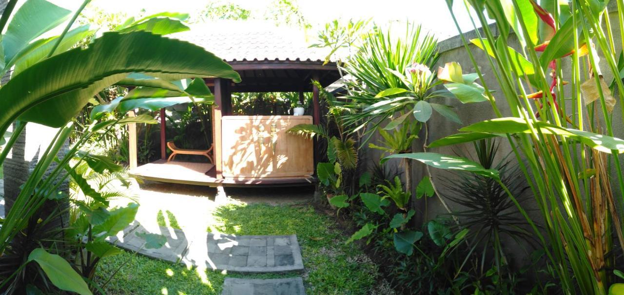 Guest House Reisya Nusa Dua  Eksteriør bilde